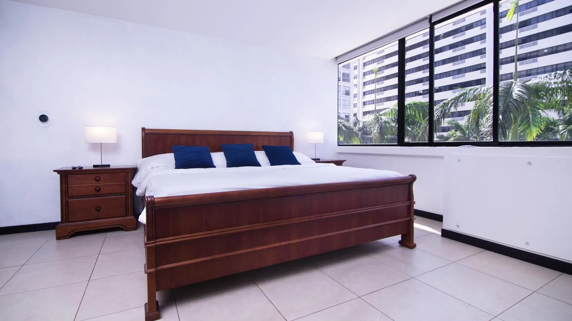Apartamento 104 Bellini, Puerto Santa Ana, グアヤキル エクアドル